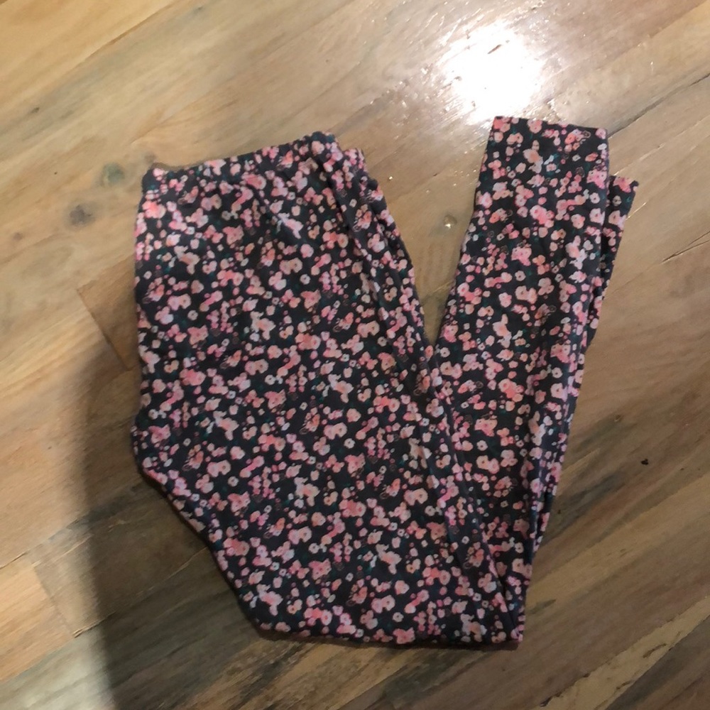 Gray and floral leggings